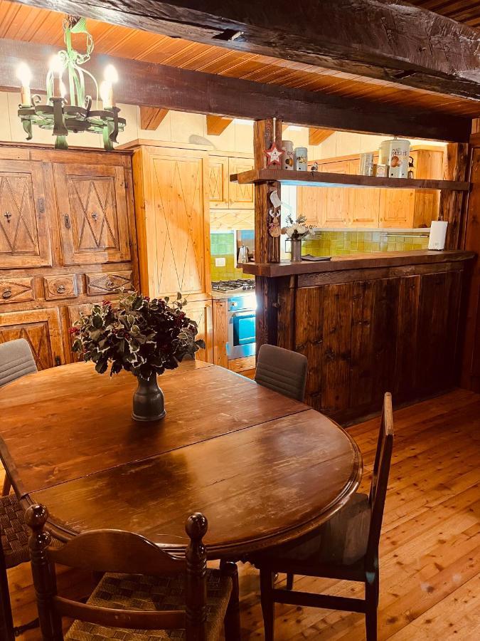 Chalet Blanc "Coeur Sapin" Курмайор Екстериор снимка